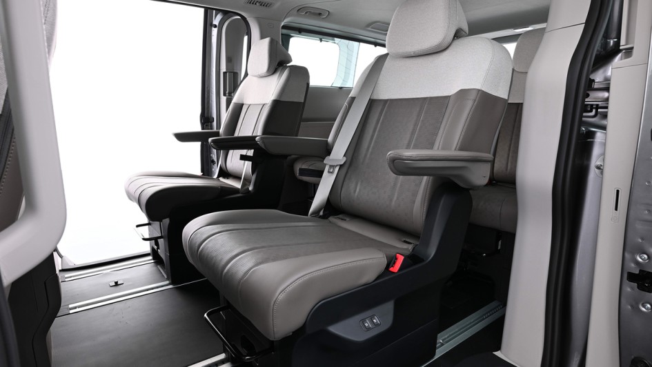 Kia PV7