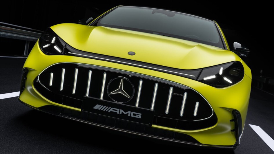 Mercedes AMG GT 4 T rer Coup 2026 