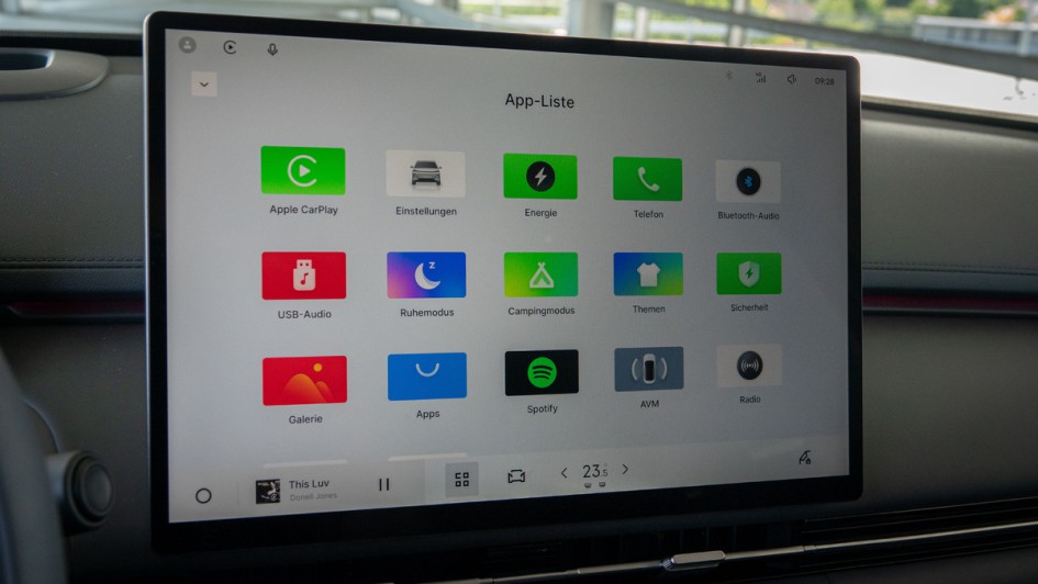 Ansicht der installierten Apps im Geely E5