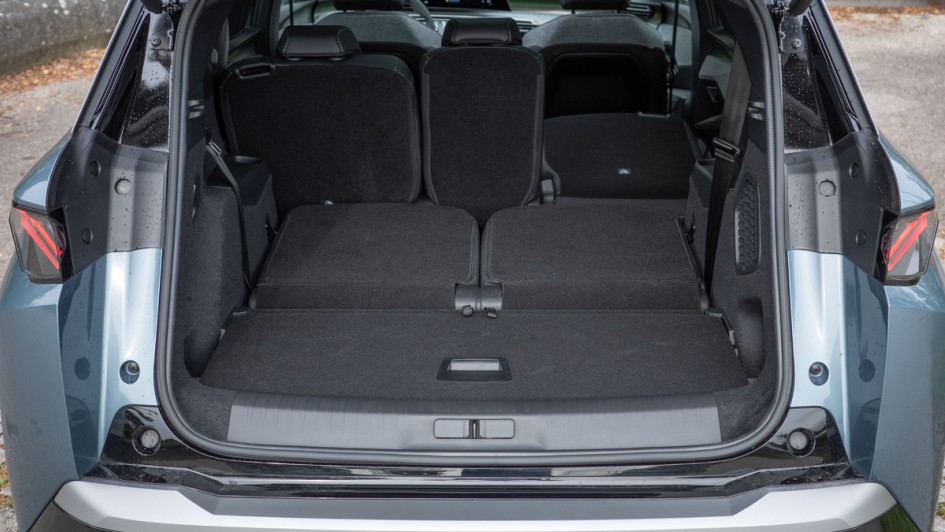 Umgelegte Rückbank im Peugeot 5008
