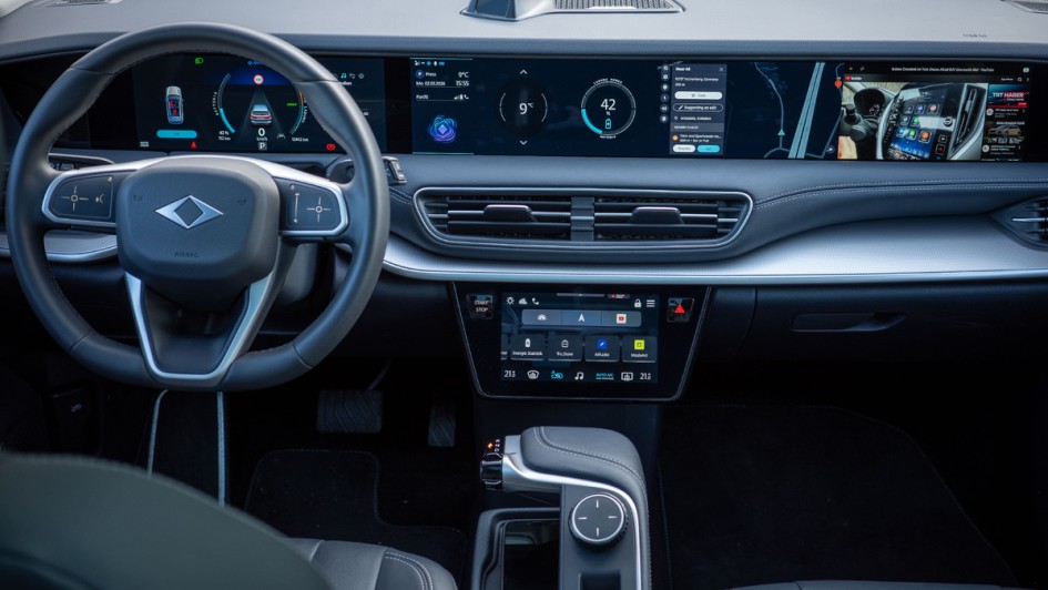 Ansicht des Cockpits des Togg T10X