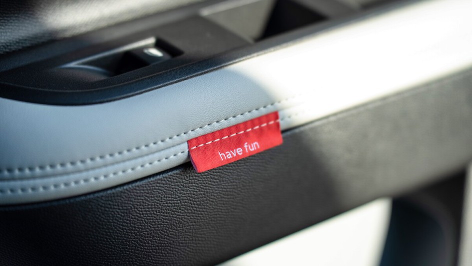 Citroën ë-C3 | Citroën C3 Flagge an den Armlehnen 