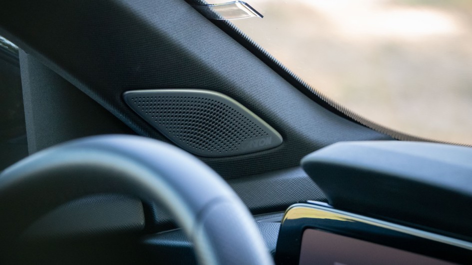 Canton-Hochtöner in den A-Säulen des Skoda Superb