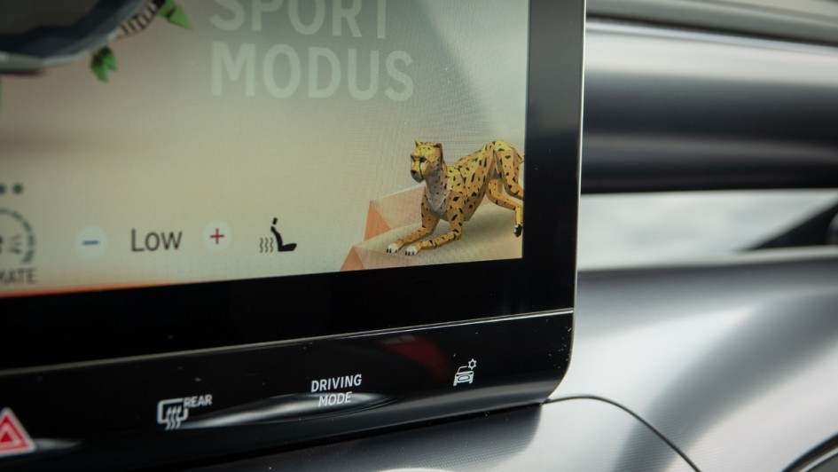 Smart #3 Brabus  Display Infotainmentsystem mit animiertem Gepard