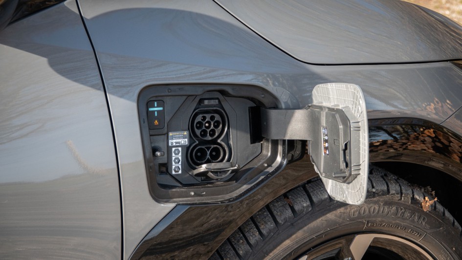 Ladeklappe vorn rechts im Kia EV4 Fastback