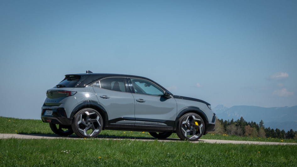 Seitensicht des Opel Mokka GSE