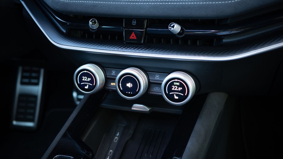 Drehregler im Skoda Superb