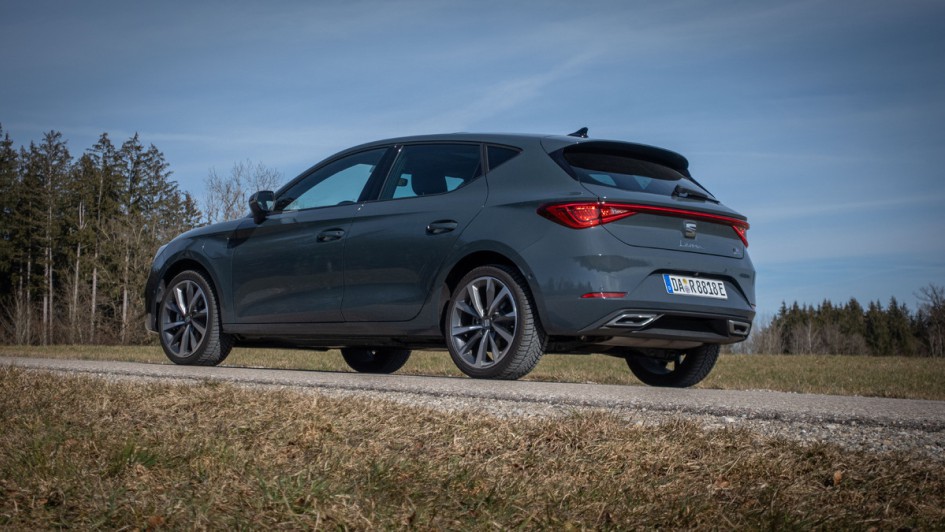 Seat Leon von hinten in Komplettansicht