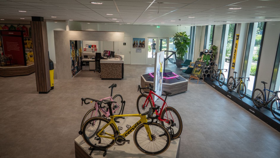 Foyer von Team Visma Lease a Bike
