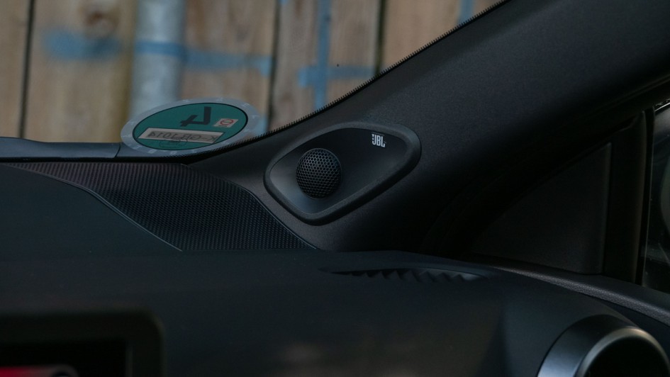 JBL-Soundsystem, ein Extra, das man im GR Yaris bestellen kann
