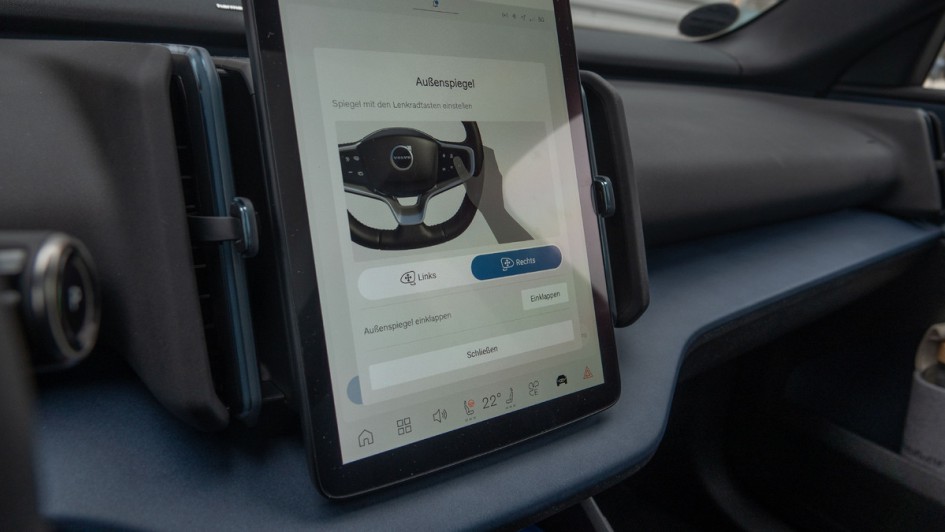 Volvo EX30 (Fahrbericht) elektrische spiegelverstellung über das Infodisplay