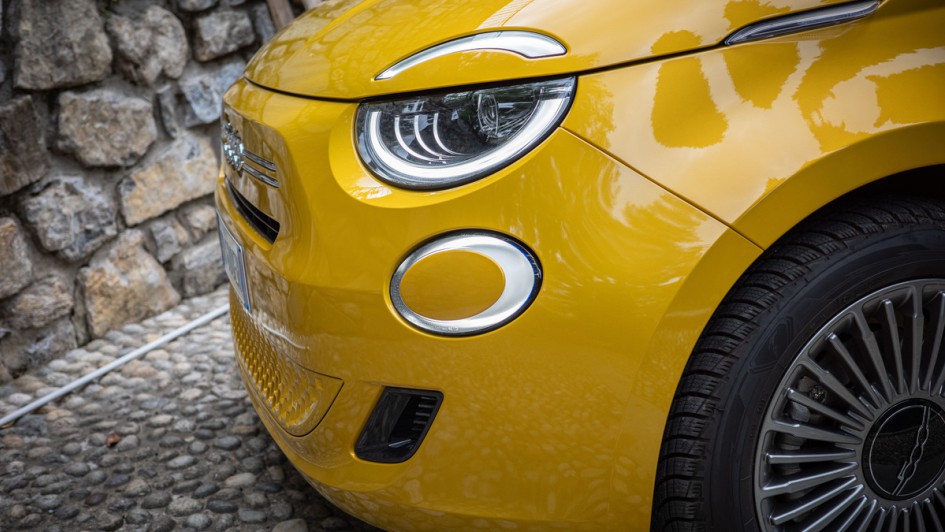 Detailfoto der Fiat-500-Front