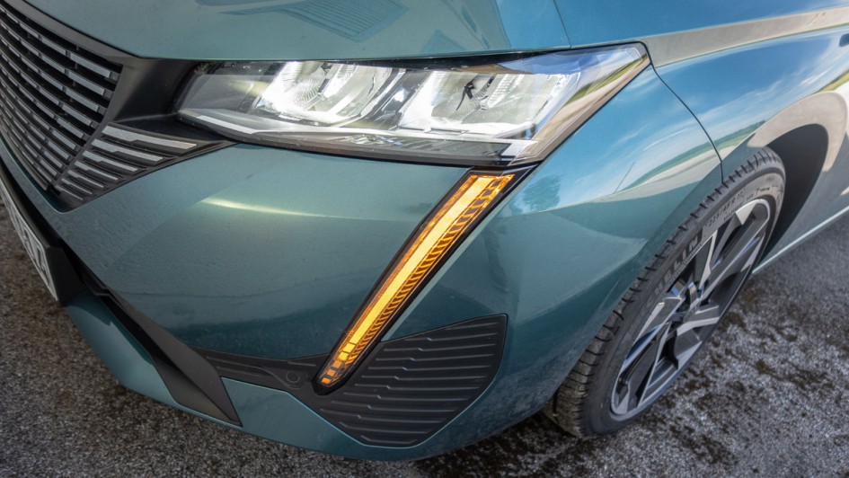 Peugeot 308 SW 1.5d LED-Blinker im Detail