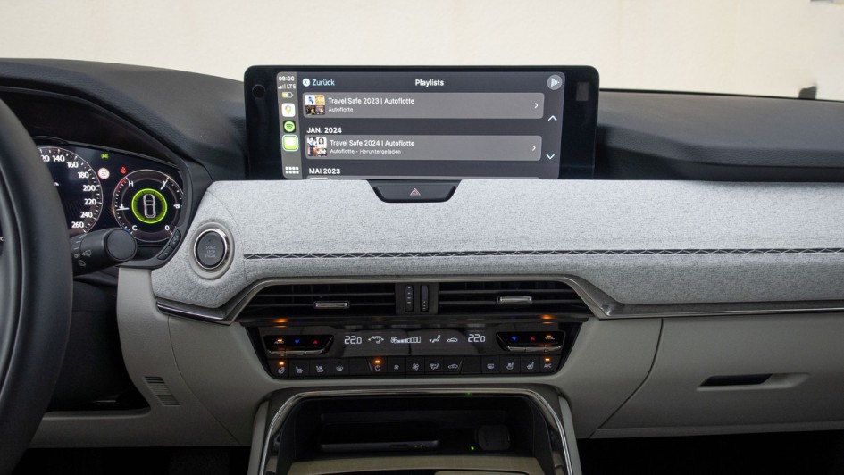 Mazda CX-60 D 254 AWD Foto vom Infoscreen mit aktiviertem Applacarplay