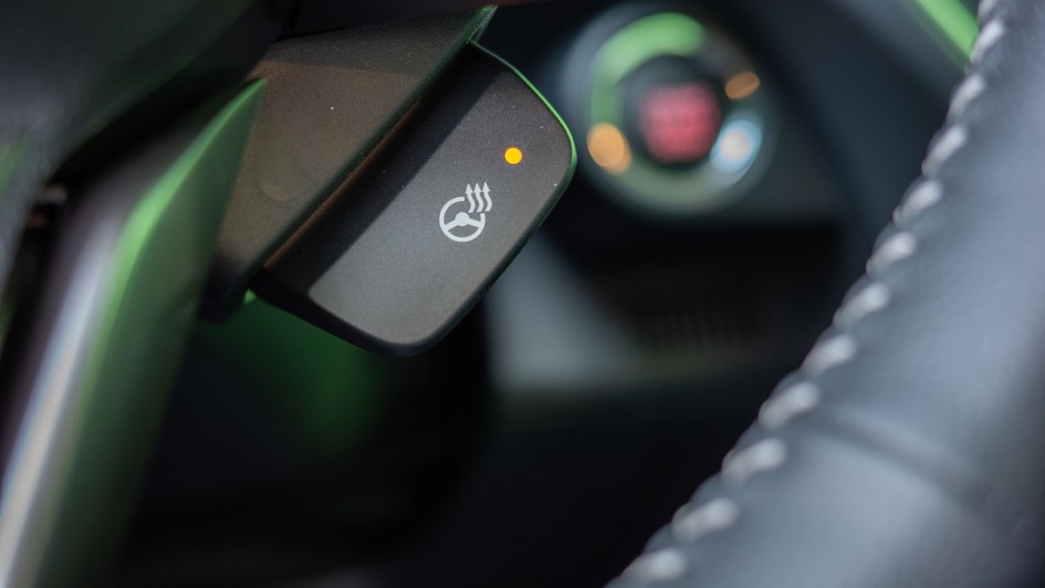 Schalter für die Lenkradheizung fotografiert