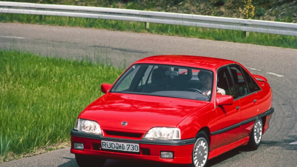 Schnell, stark und spoilerbewehrt – Als Omega 3000 gab sich Opels sonst komfortbetonte große Limousine dynamisch.
