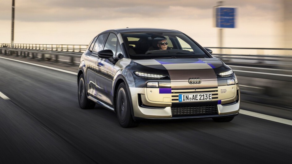 Mit Effizienz-Paket soll die Version mit 140 kW/190 PS und 61 kWh großer Batterie sich mit lediglich 12,8 kWh pro 100 Kilometer bescheiden