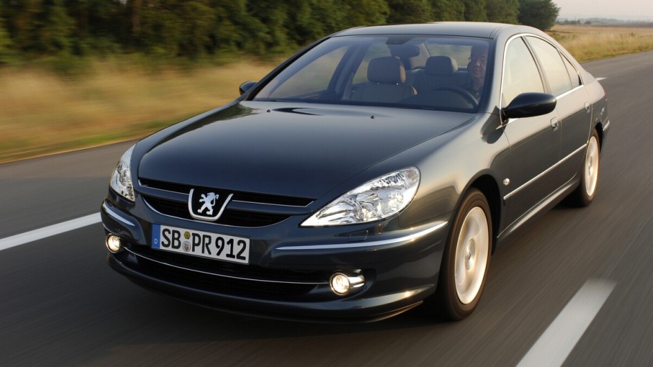 Ohne Rußwolken ins neue Millennium – Der Peugeot 607 debütierte 1999 mit serienmäßigem Rußpartikelfilter.
