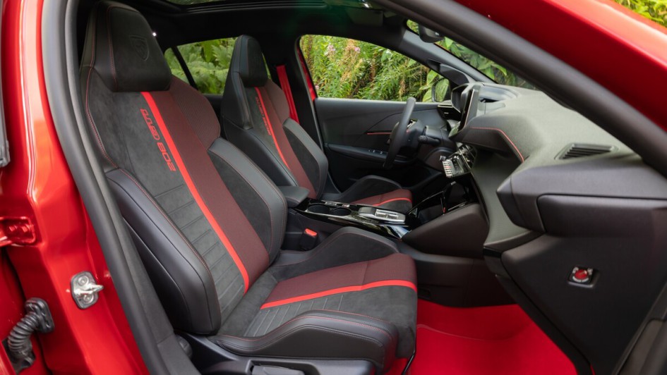 Peugeot e-208 GTi
