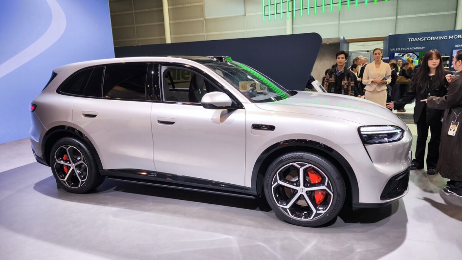 In der Version Max und Ultra kostet der Aito 6 in China zwischen 42.000 und 44.000 Euro. Der Antrieb kommt auf fast 470 PS.