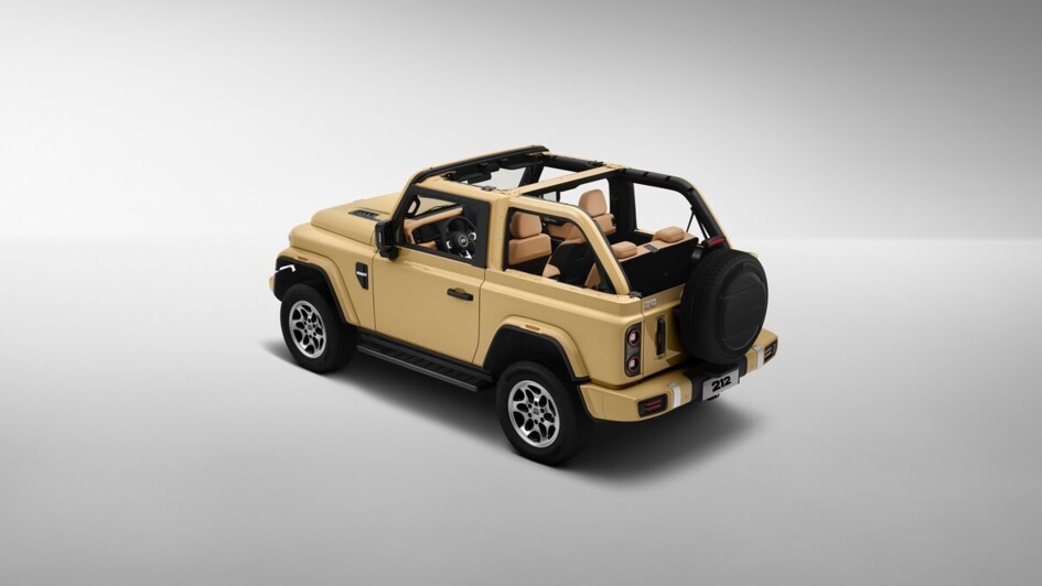 Wird das Hardtop entfernt, wandelt sich der 212 zum Cabriolet