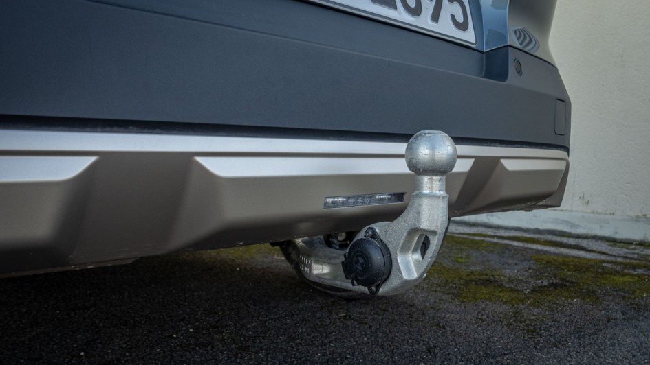 Anhängekupplung ausklappbar am heck des Mini Countryman D (U25)