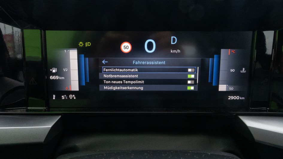 Kombiinstrumentfoto im Opel Frontera