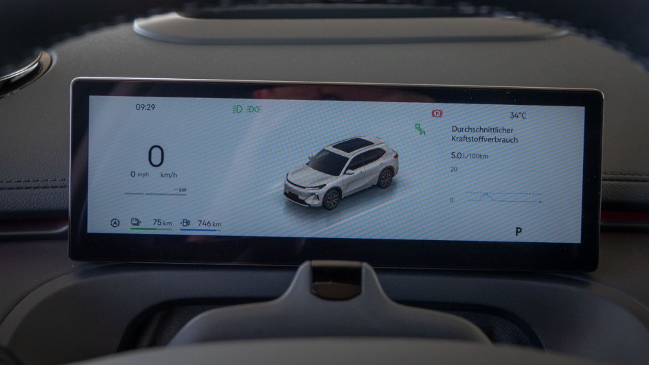Detailfoto vom Kombiinstrument im Geely E5