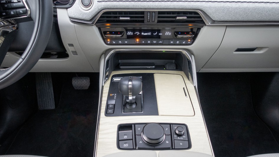 Mazda CX-60 D 254 AWD Mittelkonsole