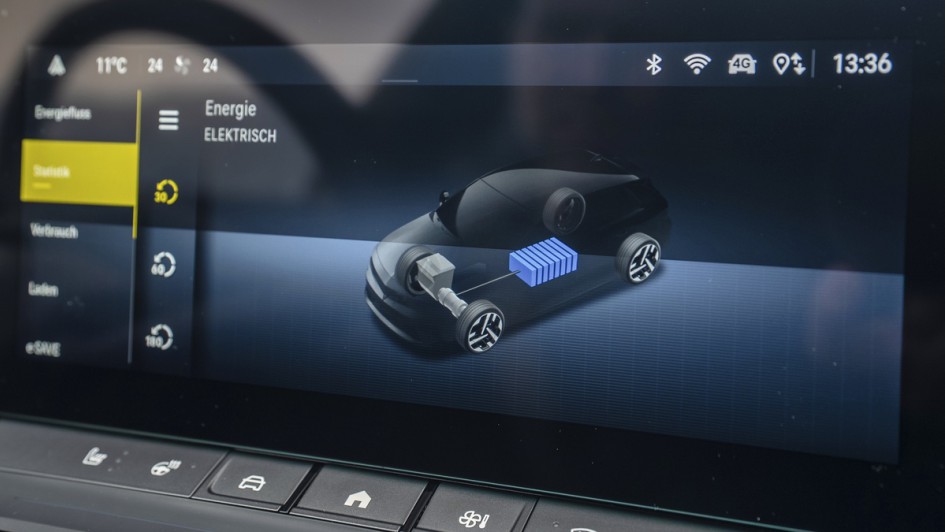 Echte Tasten unter dem Infodisplay im Opel AStra Facelift