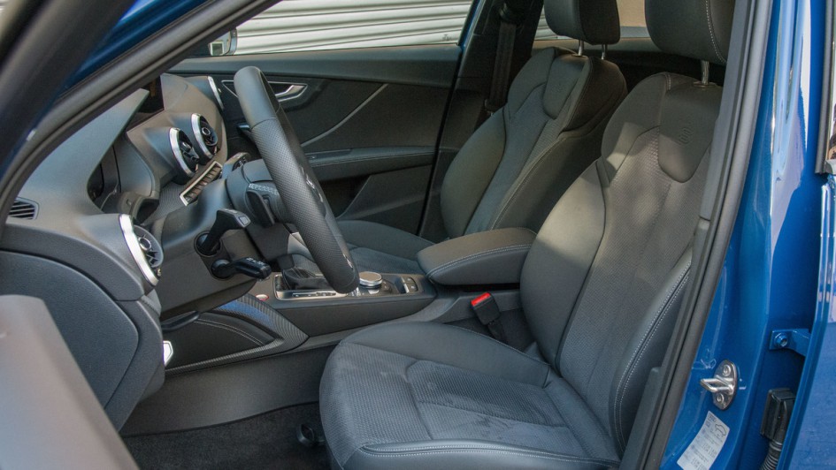 Audi SQ2 Sportsitze mit Alcantara Dinamica Stoffbezug