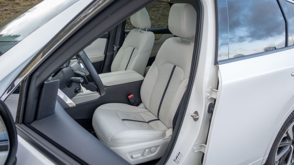 Mazda CX-60 D 254 AWD Vordersitze mit weißem Nappaleder