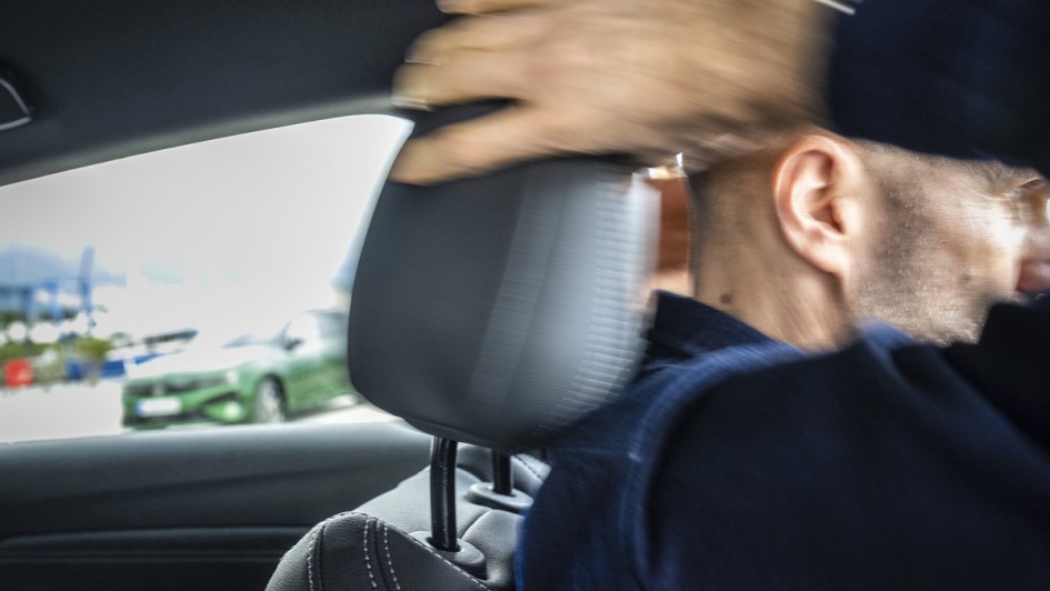 Vierfach verstellbare Kopfstütze im Astra Facelift