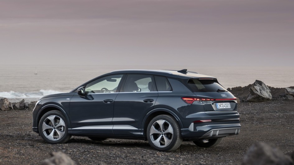 Audi Q4 e-tron SUV BEV