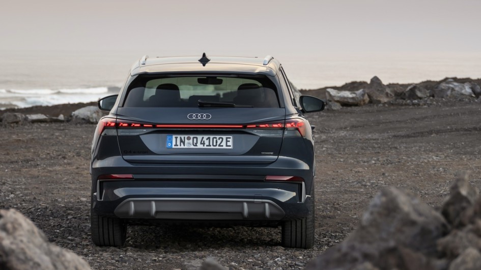 Audi Q4 e-tron SUV BEV