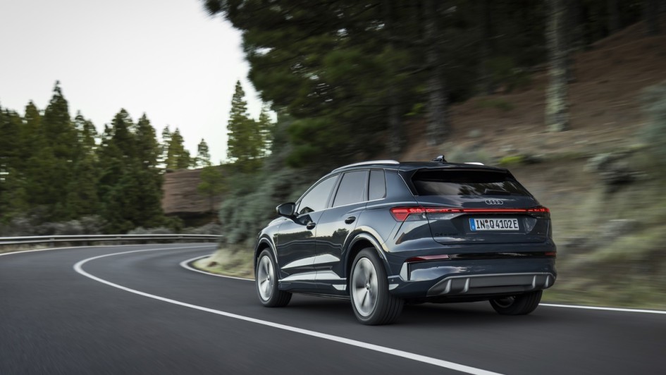 Audi Q4 e-tron SUV BEV