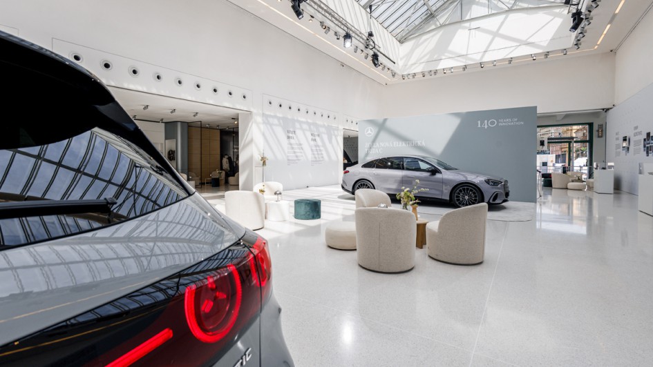 Mercedes-Benz Brand Studio-Konzept