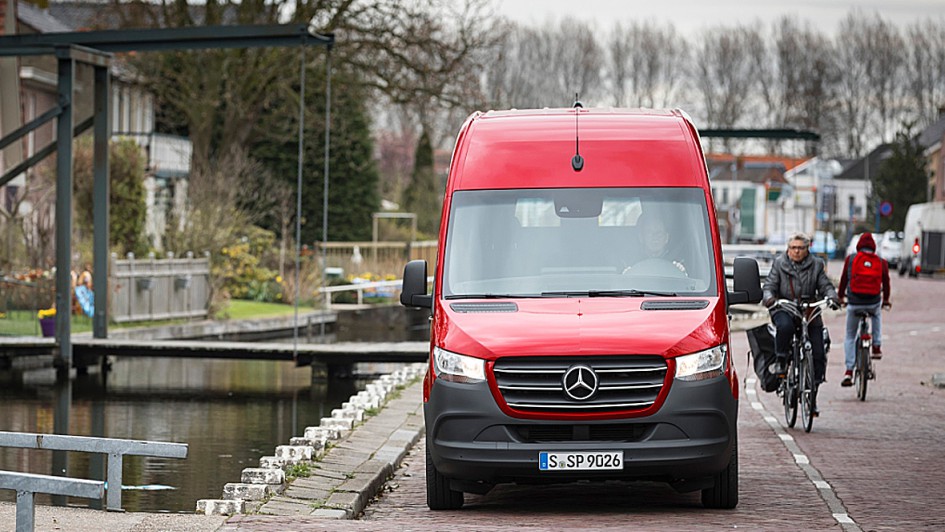 Mercedes-Sprinter