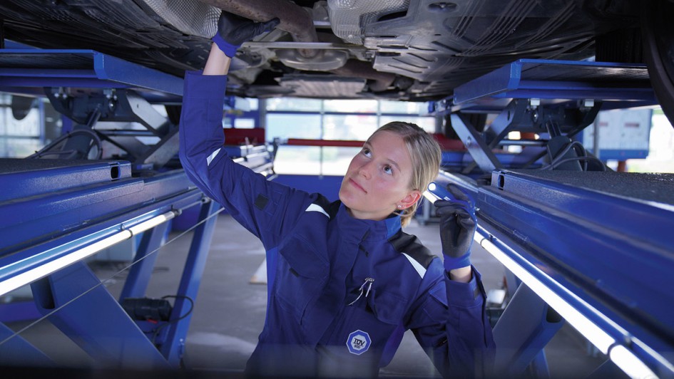 Abgasuntersuchung Partikelmessung TÜV SÜD