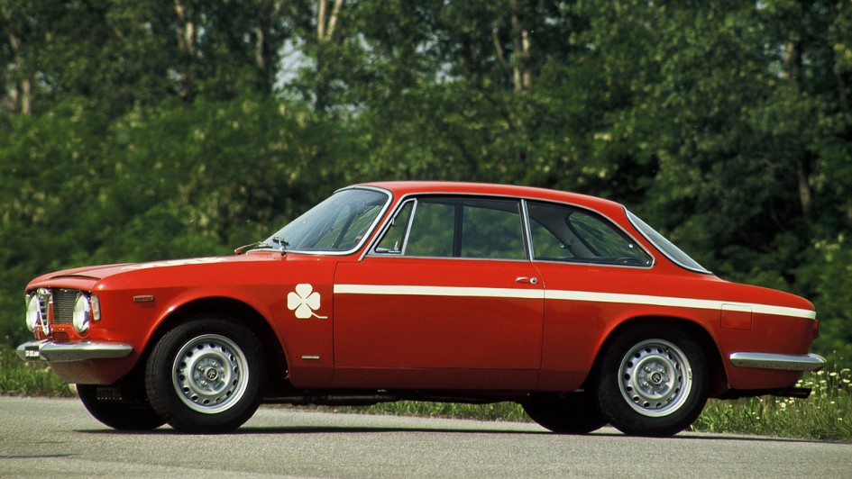 Heute kennzeichnet die Modellbezeichnung Junior ein kleines SUV von Alfa Romeo – 1966 debütierte der erste Alfa Junior als Coupé im Bertone-Design