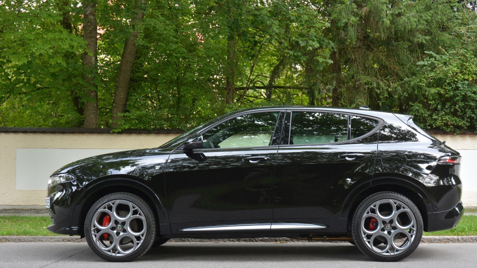 Alfa Romeo Tonale PHEV Test (2023)