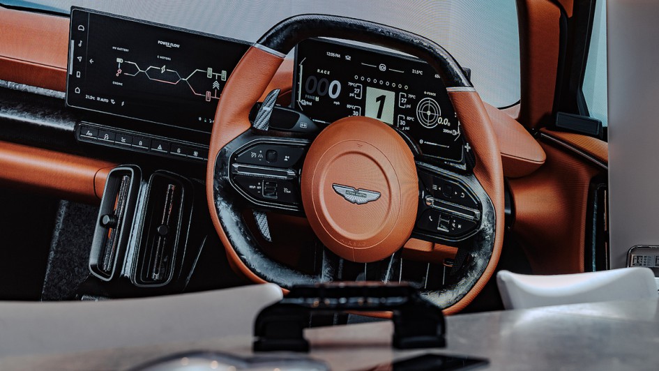 Aston Martin Valhalla (2025)