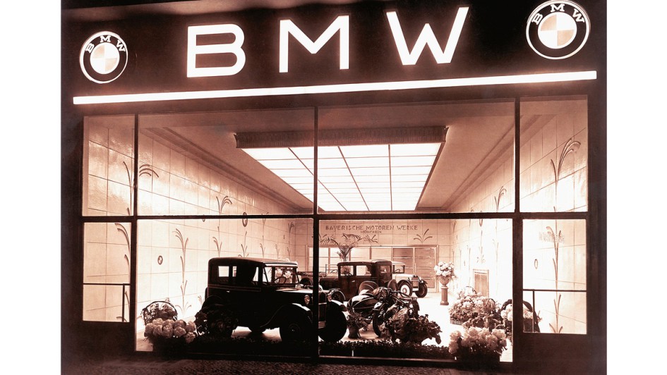 Die Wurzeln von BMW liegen 1916 in der Produktion von Flugmotoren, daraus ging zwölf Jahre später der Automobilhersteller BMW hervor