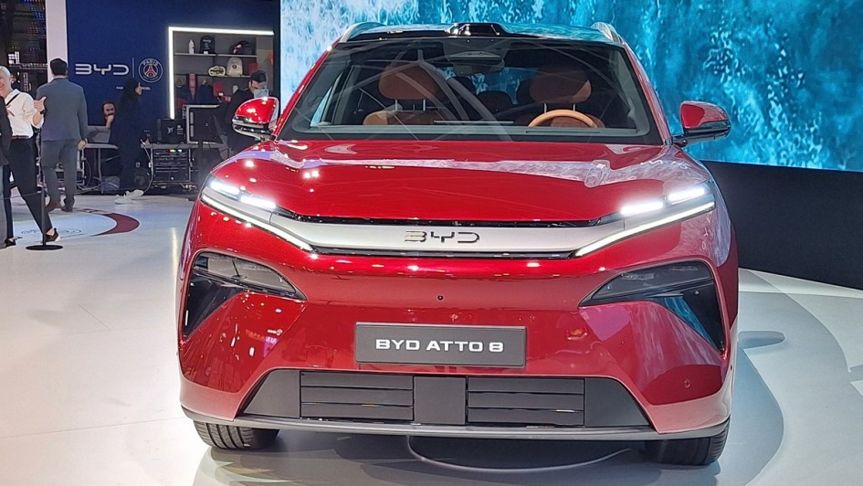 BYD-Atto-8-Paris-1
