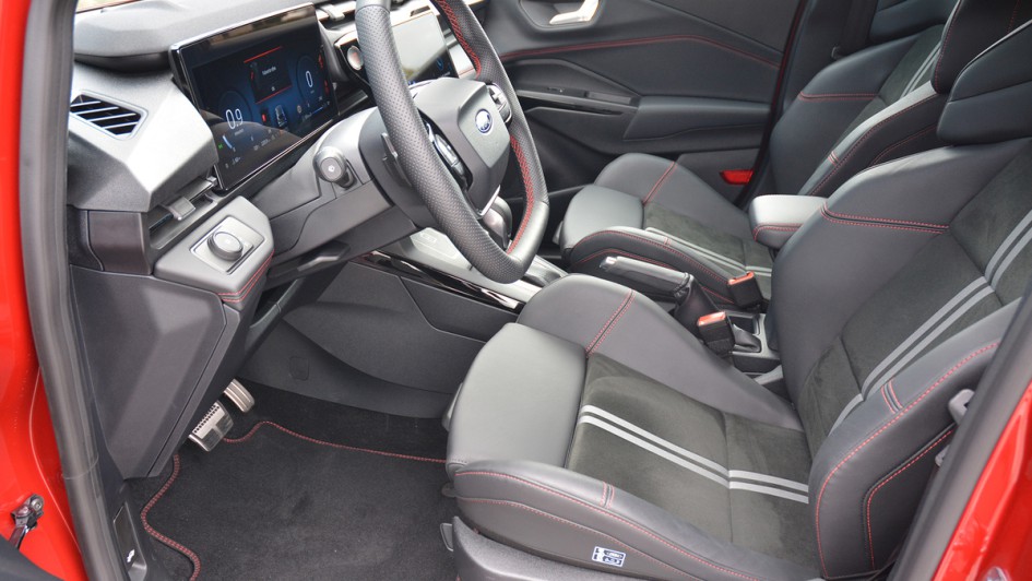 Innenraum, Fahrersitz, Sitz, Interieur, Sitzwangen, Ford Puma