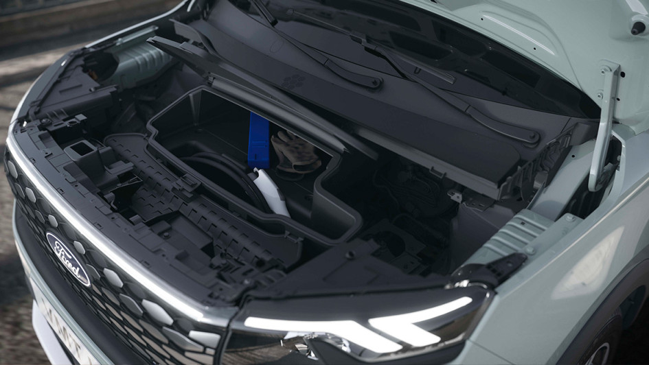 Ford E-Tourneo Courier