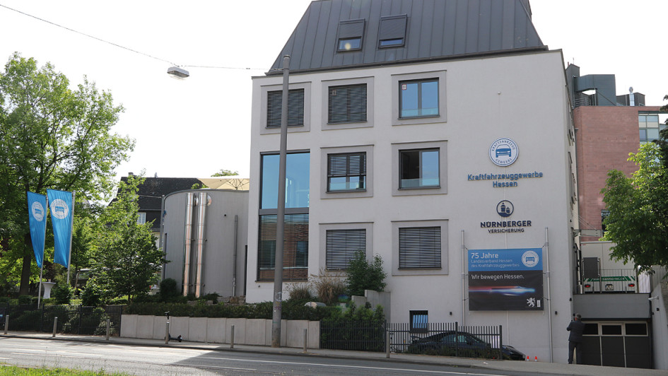 Kfz-Gewerbe-Hessen-75-Aufmacher