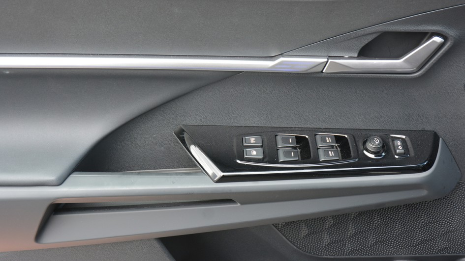 KGM Torres EV Test (2025)