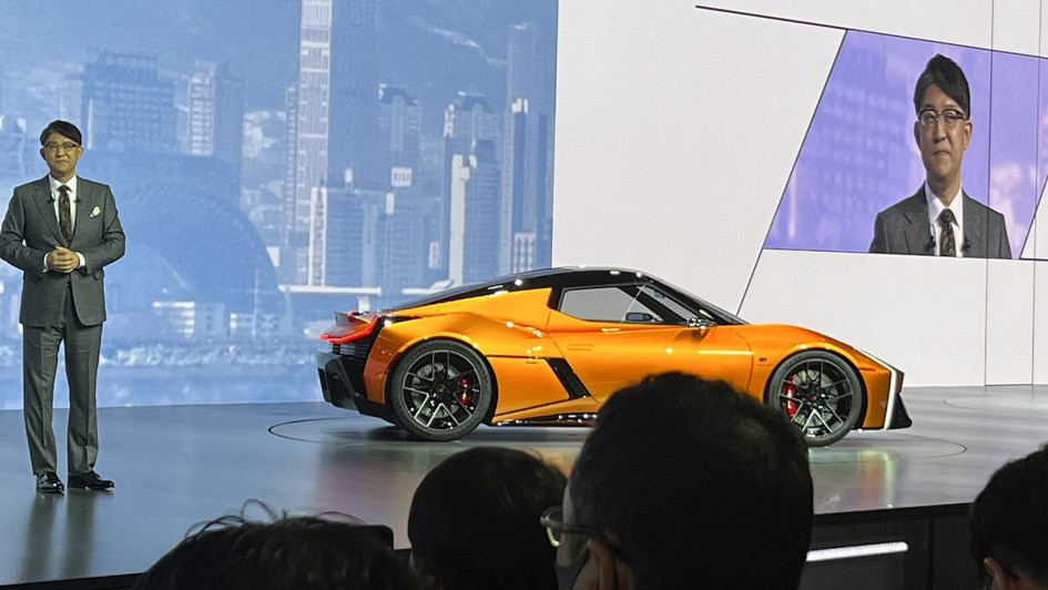 Toyota-Chef Koji Sato auf der Japan Mobility Show