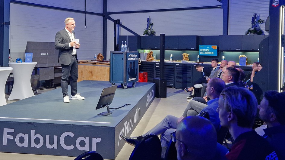 Lars Faust bei der Begrüßung